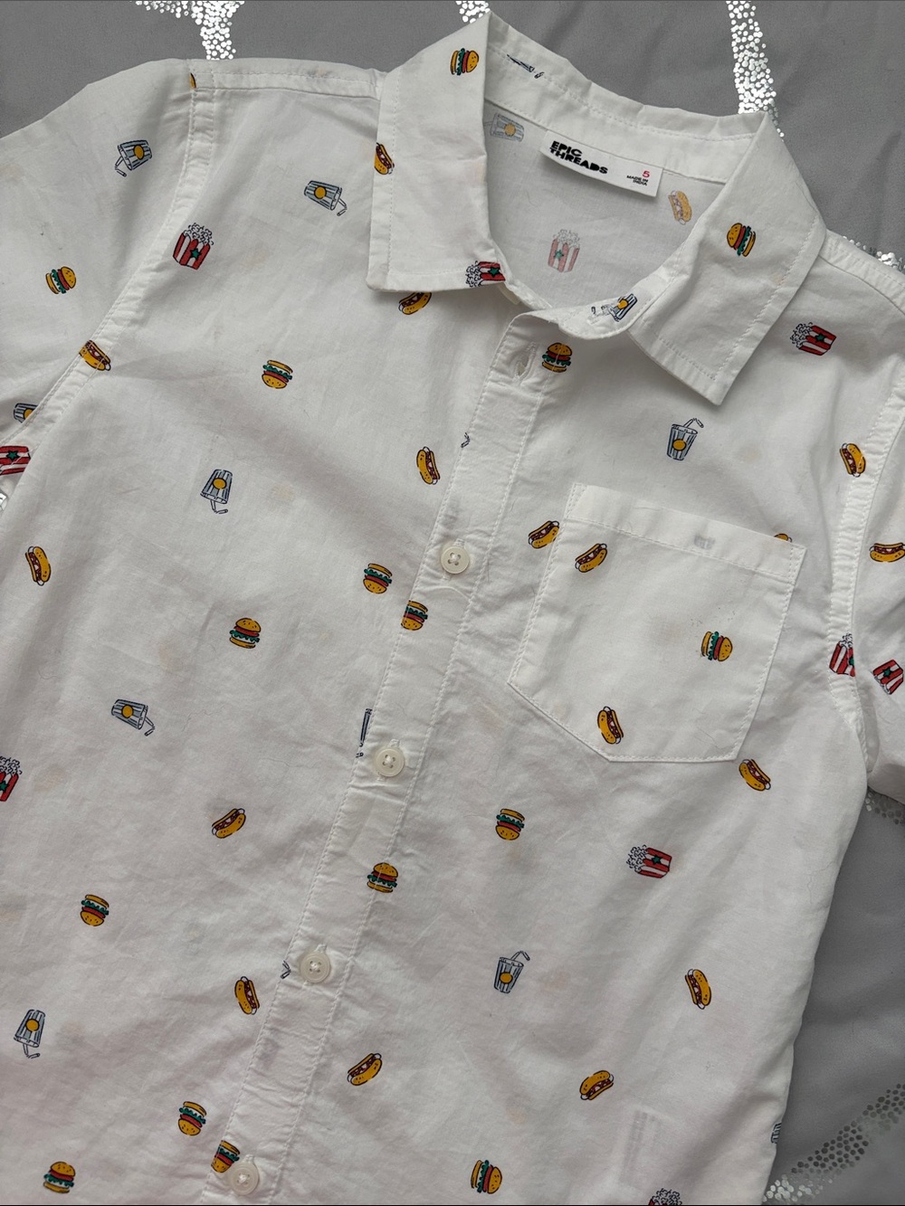 White Short-Sleeve Button-Down Shirt with Burger & Snack Print